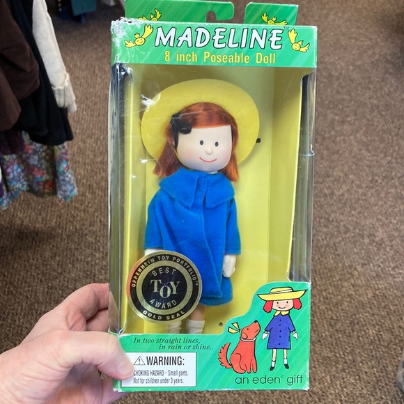 Madeline dolls lunchbox books DVD LOT - Picture 2 of 15